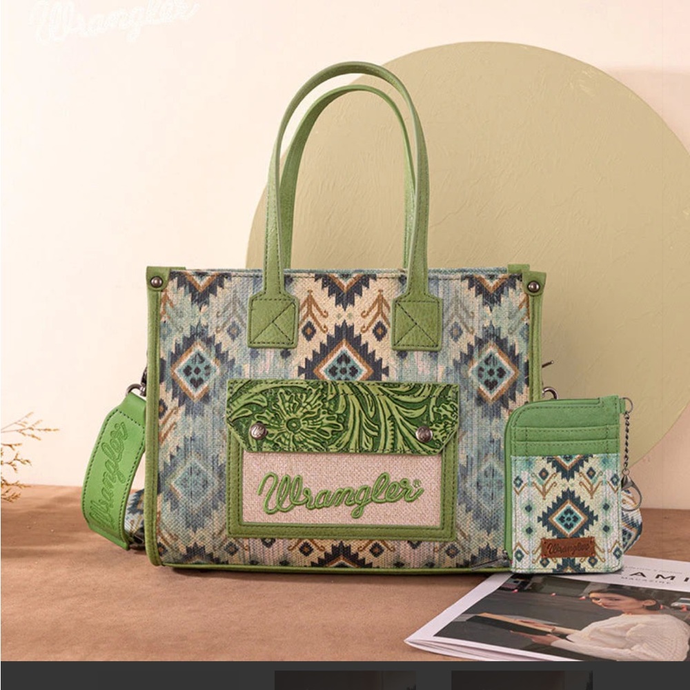 Wrangler purse comes with matching wallet